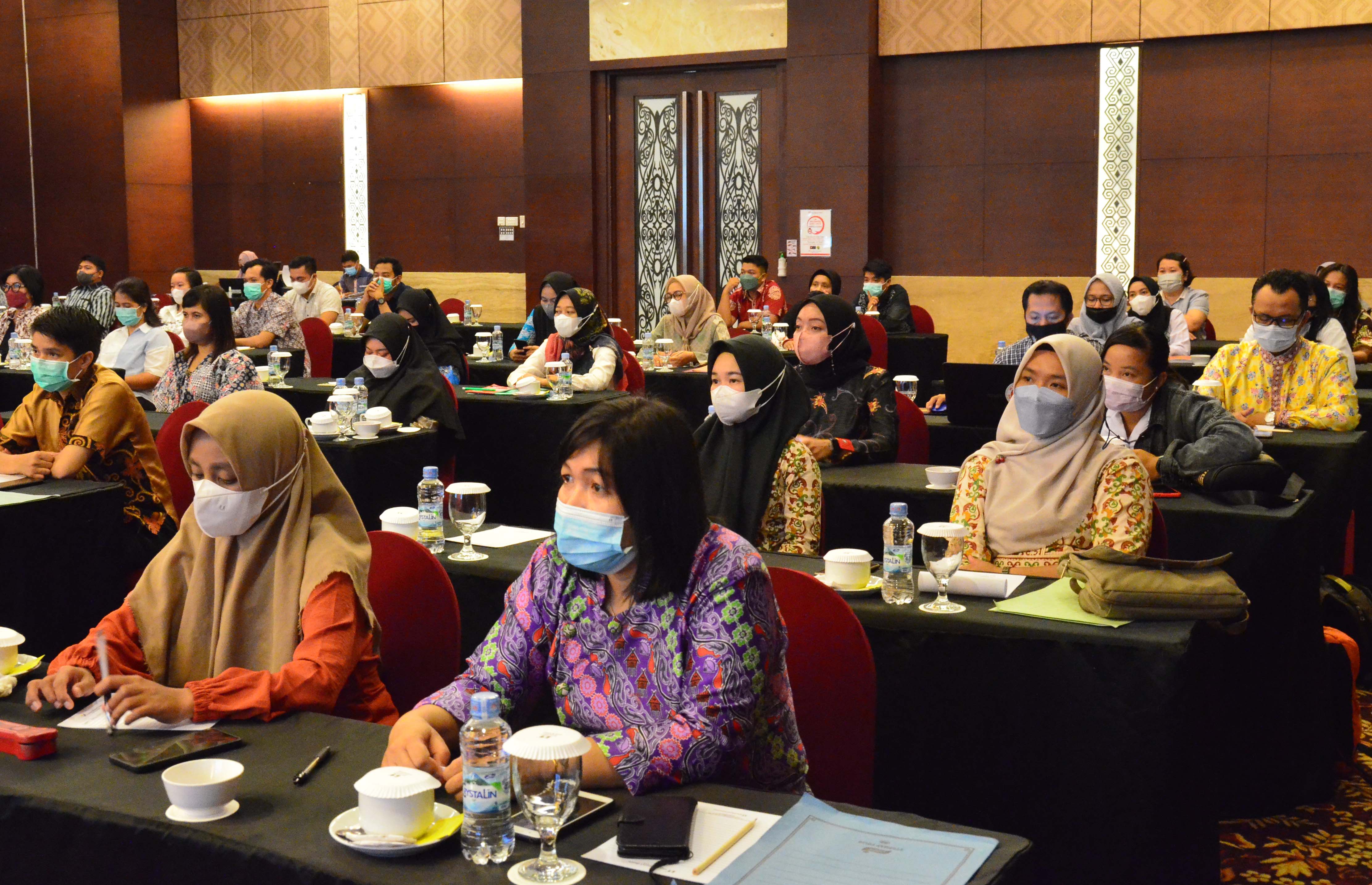 Dinkes Prov. Kalteng Laksanakan Kegiatan Monitoring dan Evaluasi Laboratorium Mikroskopis