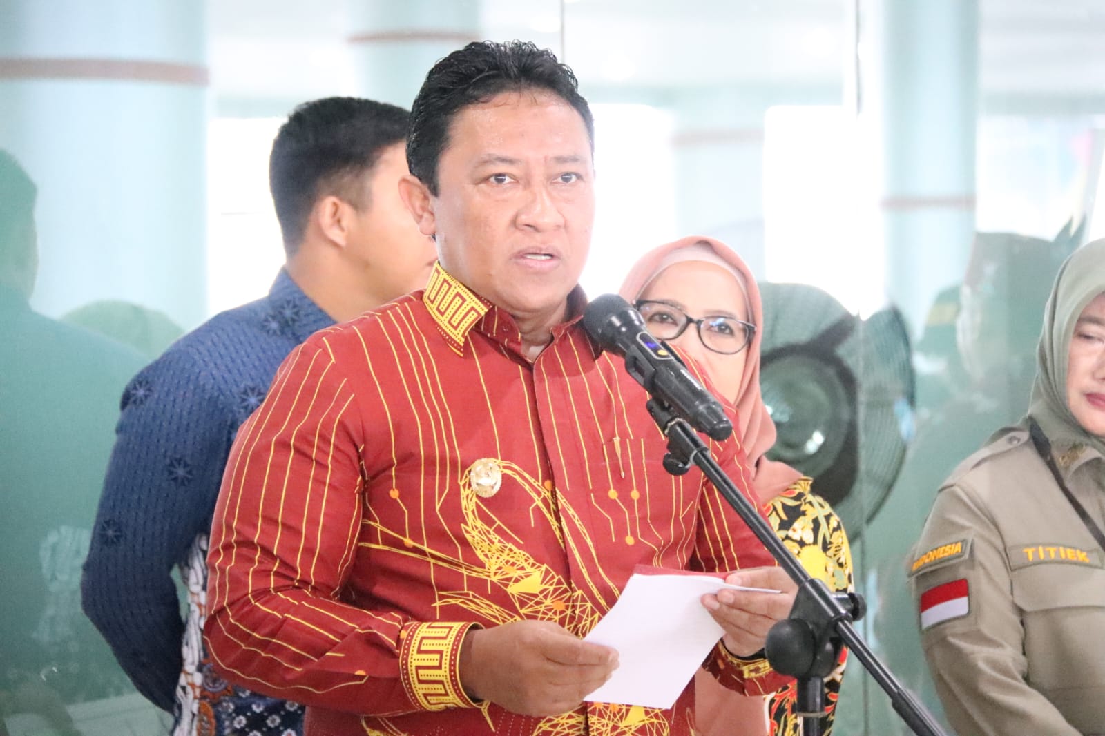 Wagub Edy Pratowo Lepas 473 Orang Kontingen Pekan Nasional Petani Nelayan XVI Tahun 2023