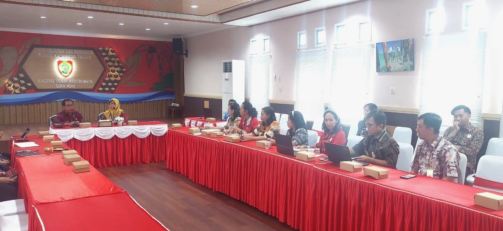 PPID Pelaksana Dislutkan Terima Kunjungan Studi Tiru PPID Pelaksana Disdagperin Prov. Kalteng