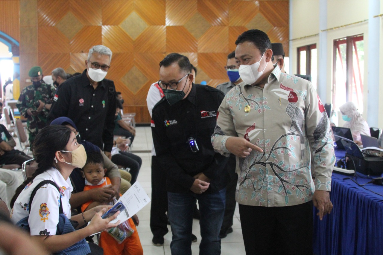 Wagub Kalteng Hadiri Pelaksanaan Vaksinasi Massal Tahap 2 Sektor Jasa Keuangan 