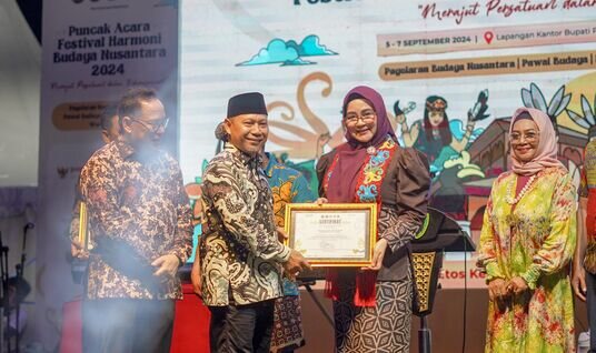 Tim Kesenian Kalteng Tampil di Festival Harmoni Budaya Nusantara 2024