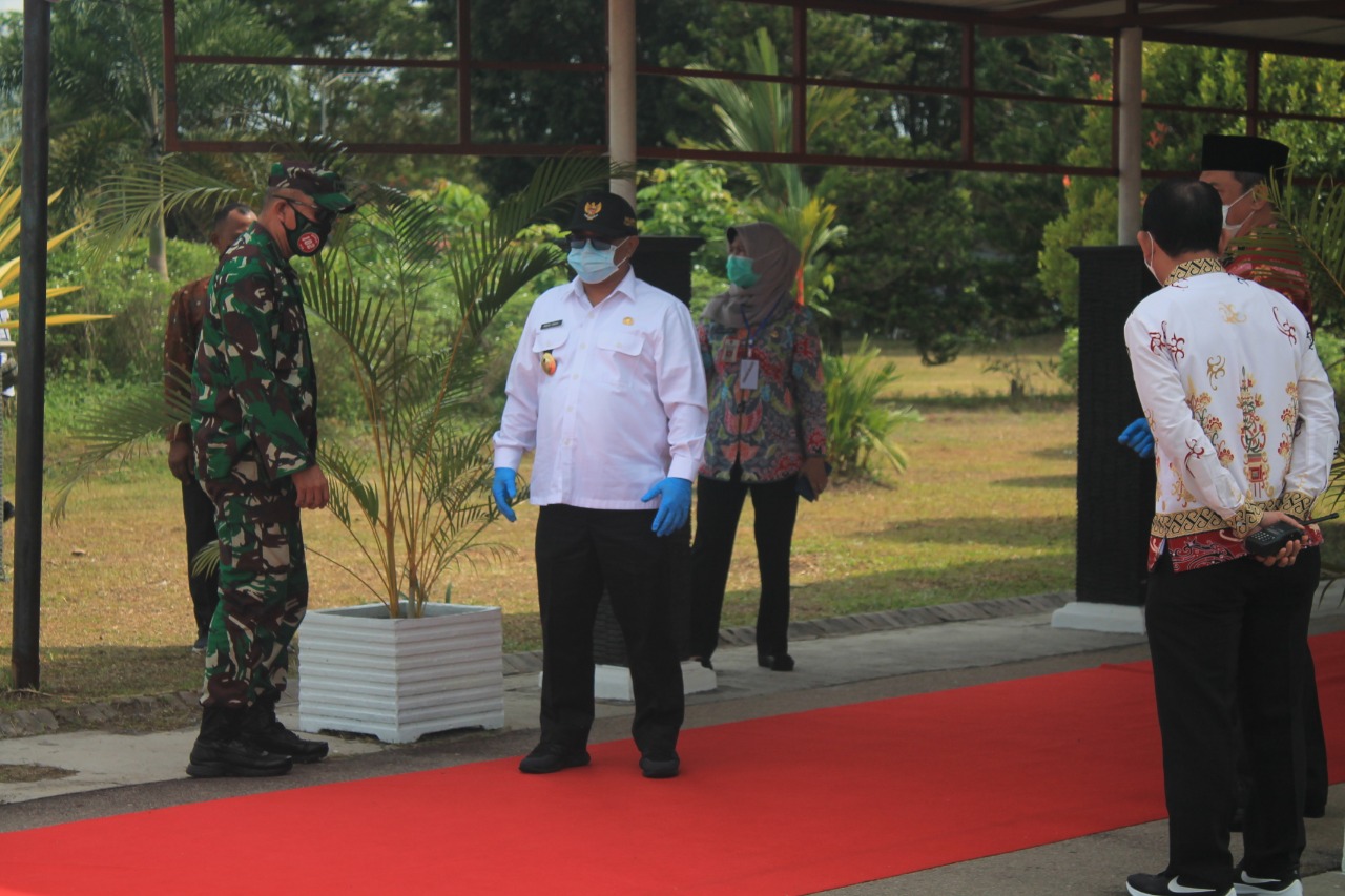 Plt. Gubernur Kalteng Sambut Kedatangan Presiden RI Joko Widodo 