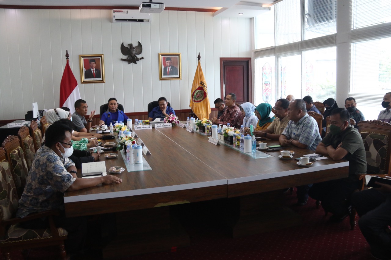 Gubernur Sugianto Sabran : Harus ada Tindakan Nyata Satgas Pangan Dalam Pengendalian Harga, Khususnya di Palangka Raya Raya dan Sampit.