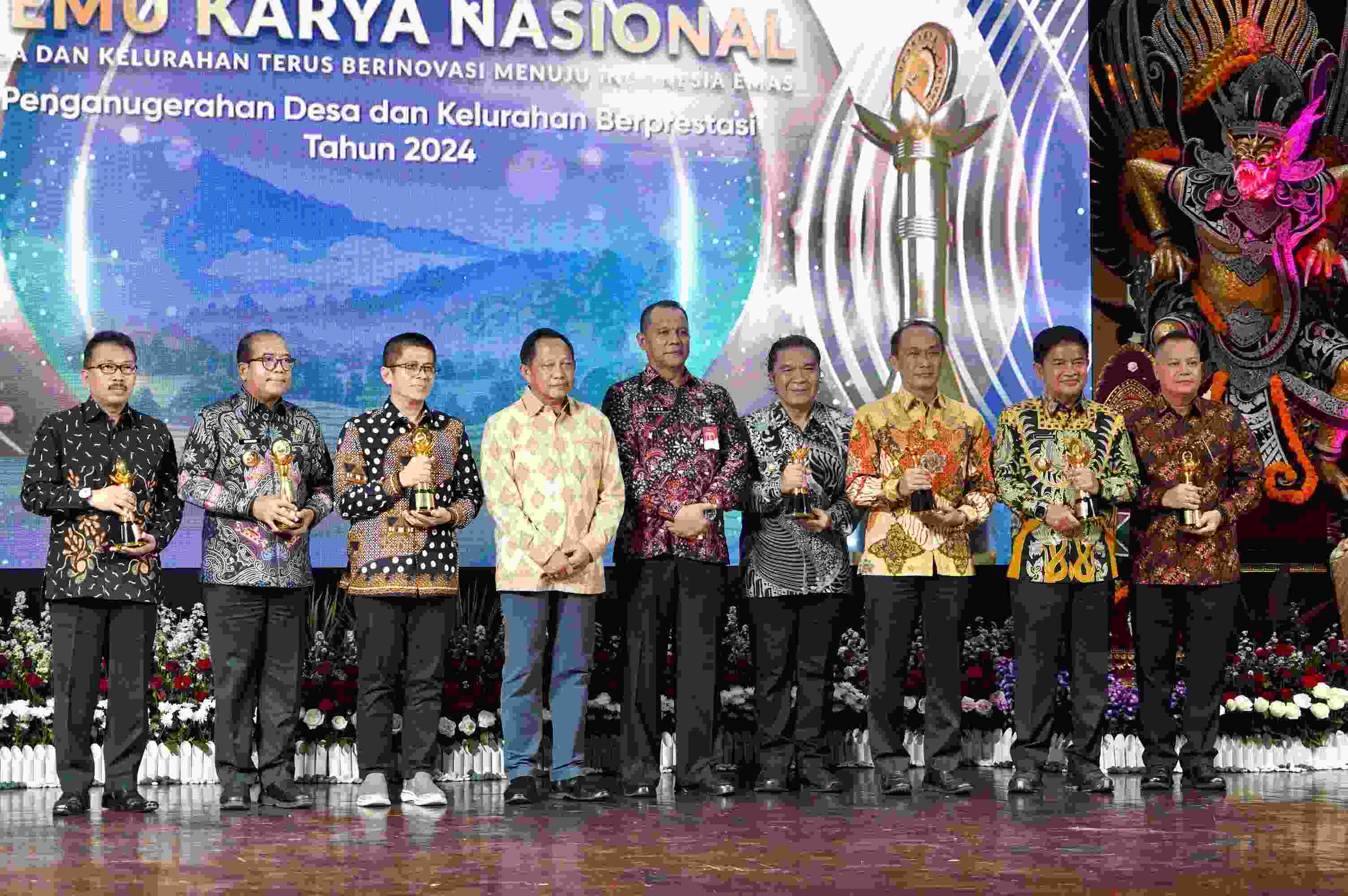 Dedikasi Gubernur Kalteng dalam Memajukan Desa, Raih Penghargaan Upakarya Wanua Nugraha