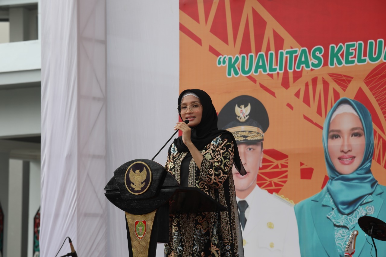 Ketua TP-PKK Ivo Sugianto Sabran Tekankan Pentingnya Peran Keluarga Dalam Perlindungan Anak