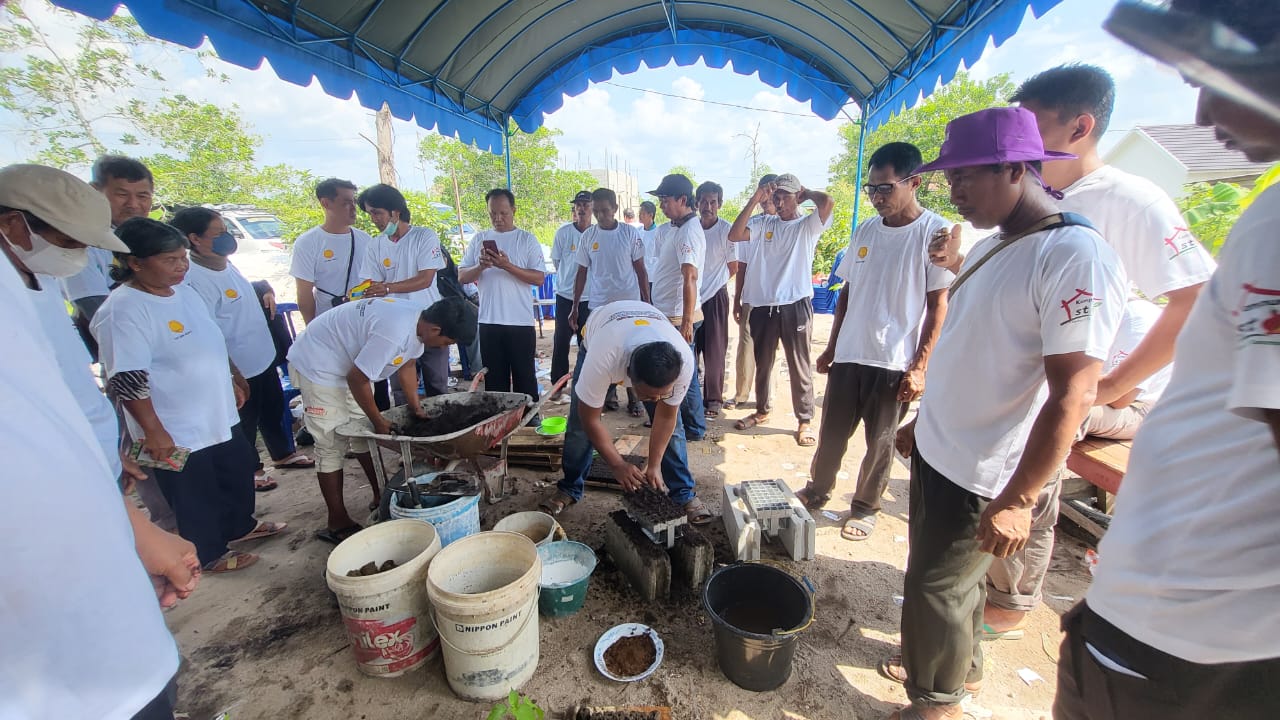 Kadis TPHP Prov. Kalteng Buka Bimtek Pengembangan Nurseri Aneka Sayuran dengan Teknologi Soilblock