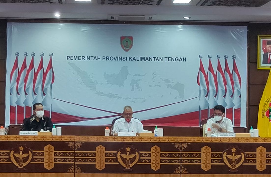 Sahli Gubernur Kalteng Bidang Pemerintahan, Hukum dan Politik Membuka Secara Resmi Rapat Koordinasi Teknis Progres Pelaksanaan Rekomendasi Penyelesaian Tumpang Tindih IGT di Provinsi dan 14 Kabupaten/Kota