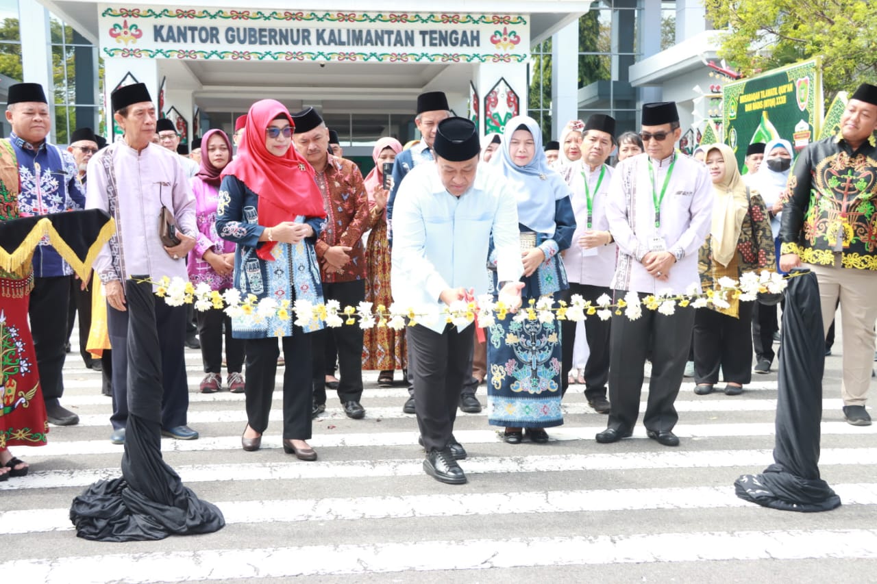 Wagub Edy Pratowo Lantik Dewan Hakim dan Panitera MTQH XXXII Tahun 2024