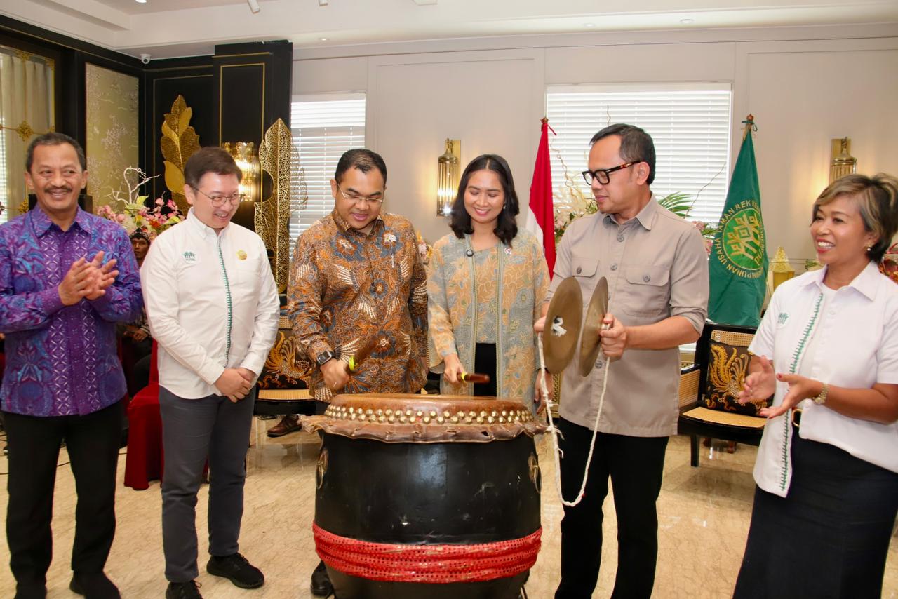 Wamendagri Bima: Sinergi Ekosistem Industri Pariwisata Berperan Tingkatkan Pertumbuhan Ekonomi