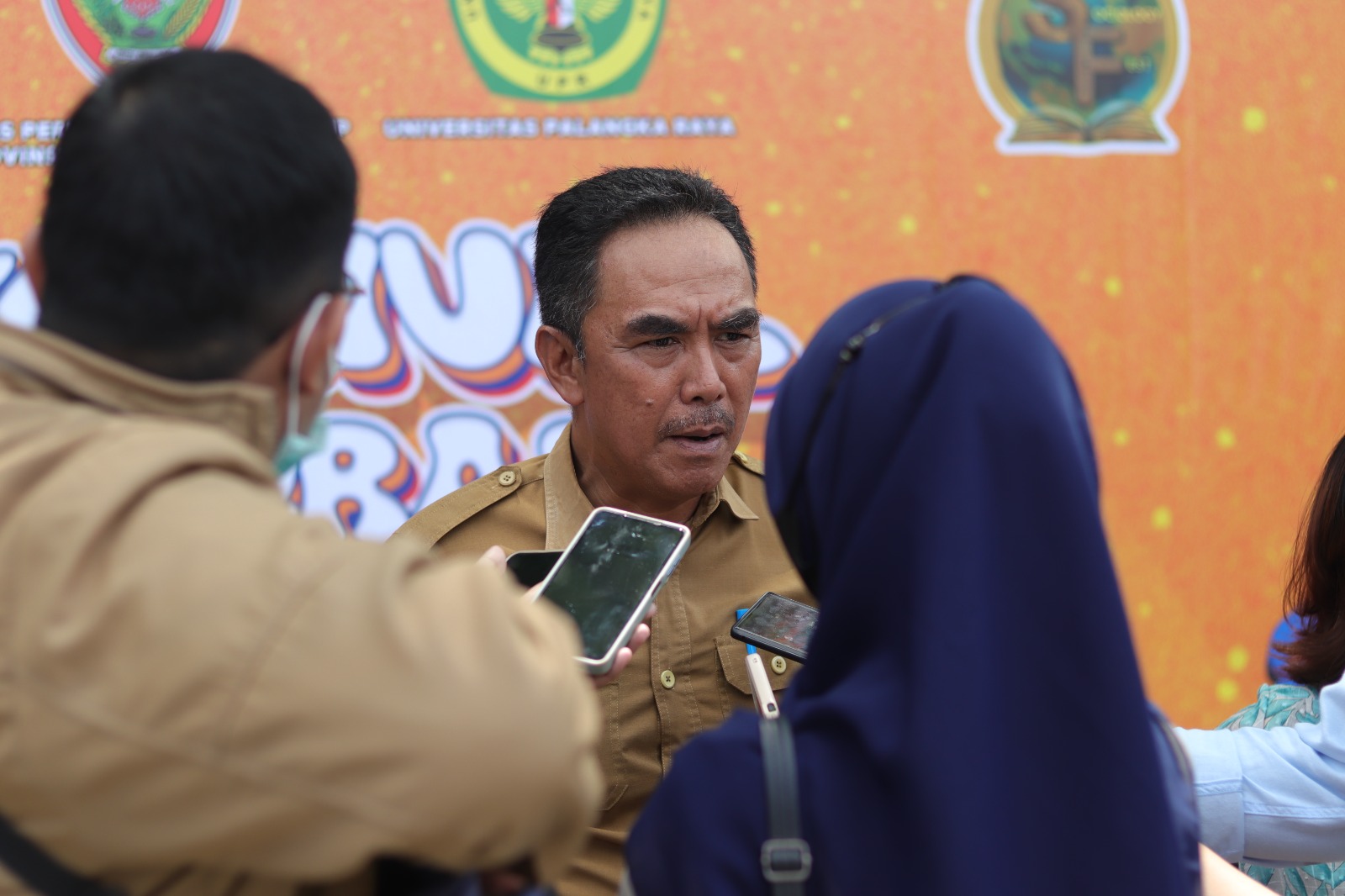 Perpustakaan Prov. Kalteng Tambah 1024 Bahan Pustaka Baru