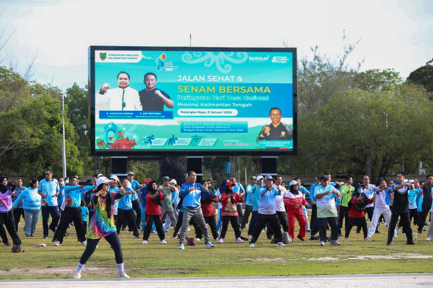Wagub Buka Jalan Sehat dan Senam Pagi ASN Peringati Hari Desa Nasional 2026, Dorong Pembangunan dari Desa   