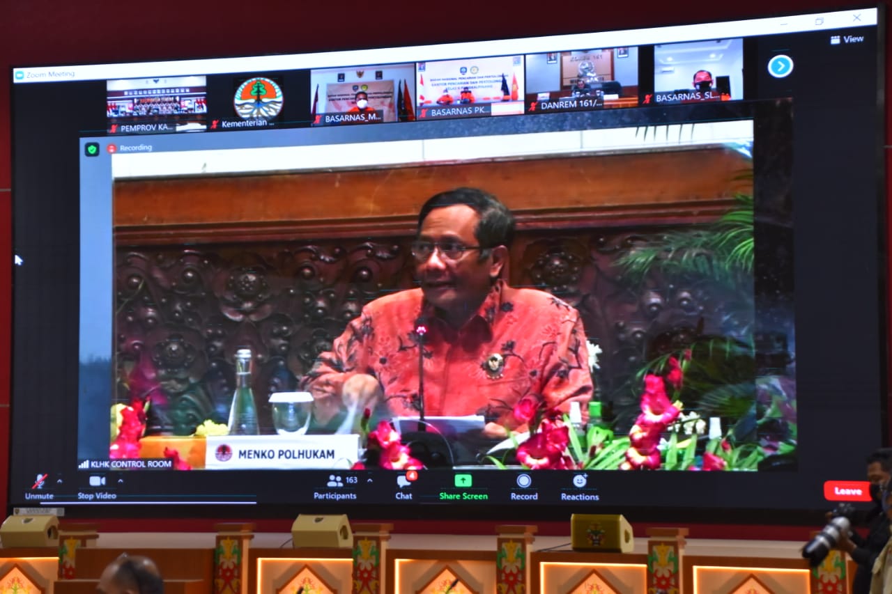 Wagub Kalteng Hadiri Rapat Koordinasi Khusus Tingkat Menteri  Perihal Evaluasi Kegiatan Pengendalian Karhutla Tahun 2020 serta Antisipasi Karhutla Periode Puncak Kemarau Tahun 2021