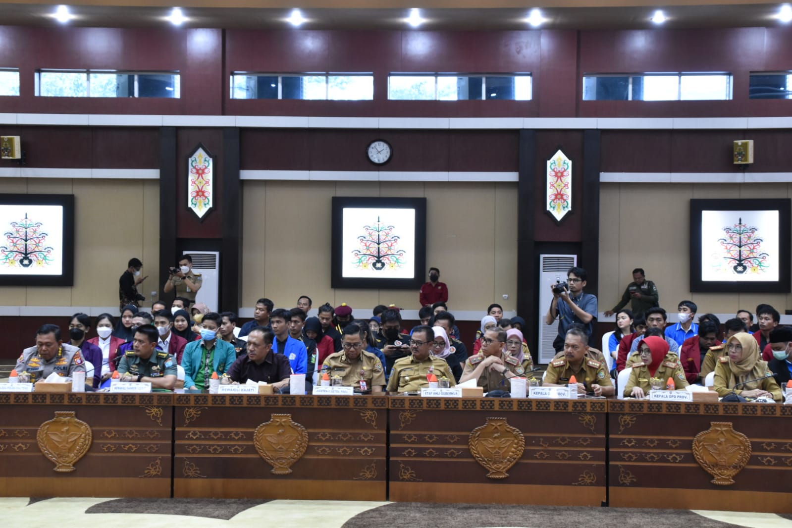 Wagub Edy Pratowo Pimpin Pertemuan dengan Komisi X DPR RI Membidangi Kepemudaan