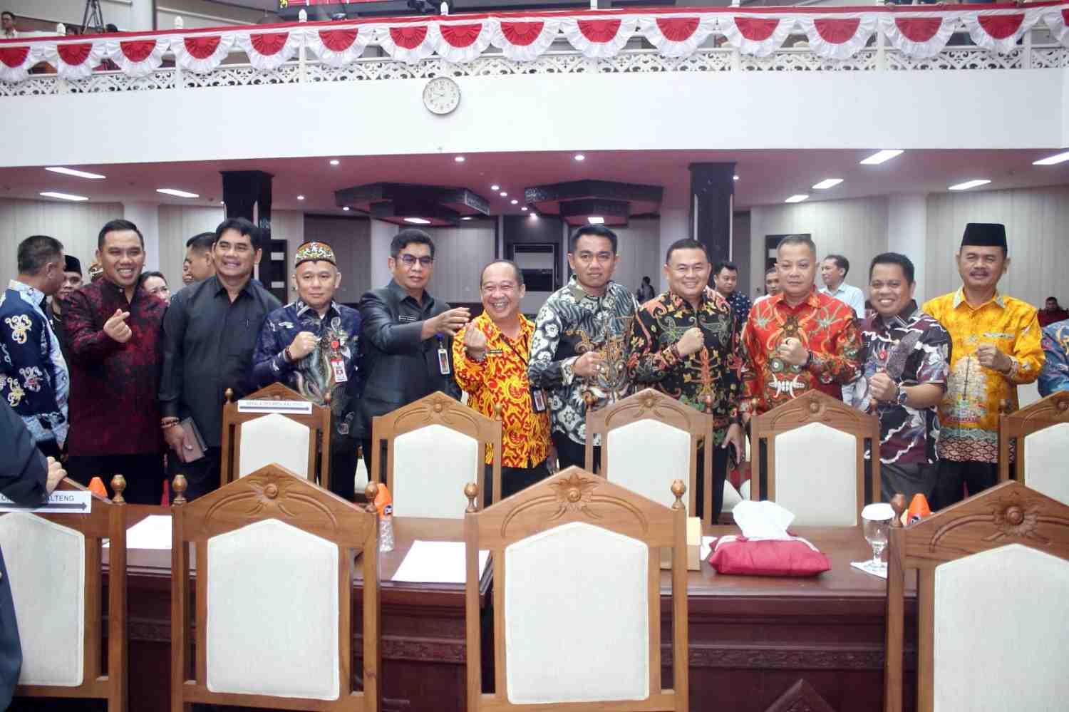 Turut Hadiri Rapur DPRD Bahas Pergantian Gubernur, Kepala DLH Prov. Kalteng Joni Harta Harapkan Kebijakan Lingkungan Tetap Prioritas