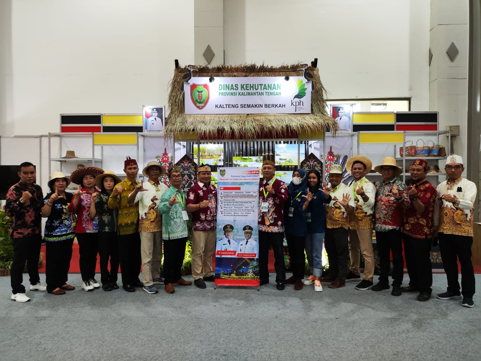 Pemprov. Kalteng Sabet Penghargaan Stand Terbaik II di 13th Indonesia Green Forestry and  Environment Expo