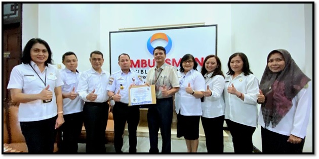 DPMPTSP Prov. Kalteng Raih Penghargaan Predikat Kepatuhan Standar Pelayanan Publik Tahun 2022 dari Ombudsman RI