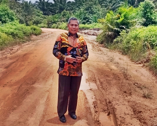 Peningkatan Ruas Simpang Bangkal-Kuala Pembuang Harus Dipercepat