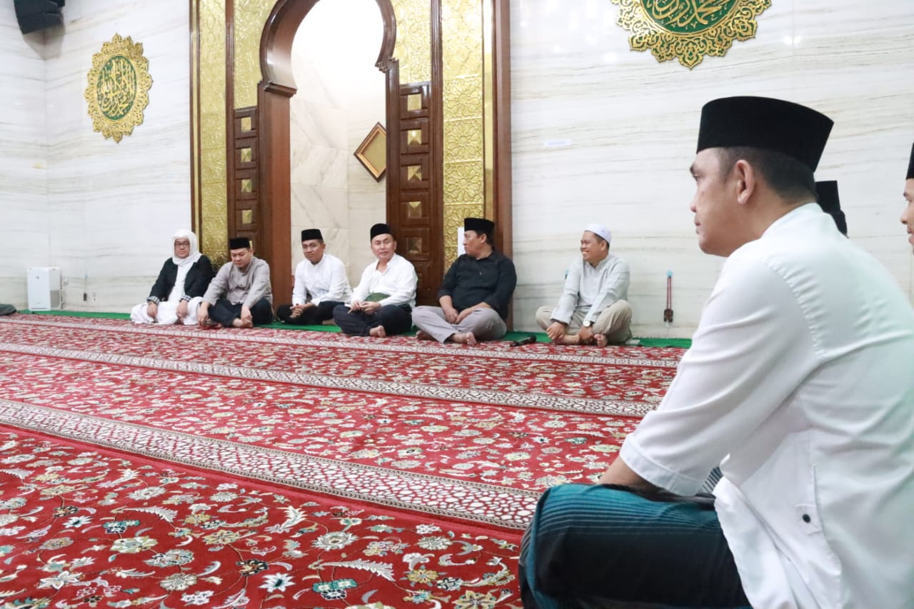 Salat Subuh Berjamaah, Gubernur Kalteng Sampaikan Keprihatinannya Terhadap Musibah Kebakaran di Puntun