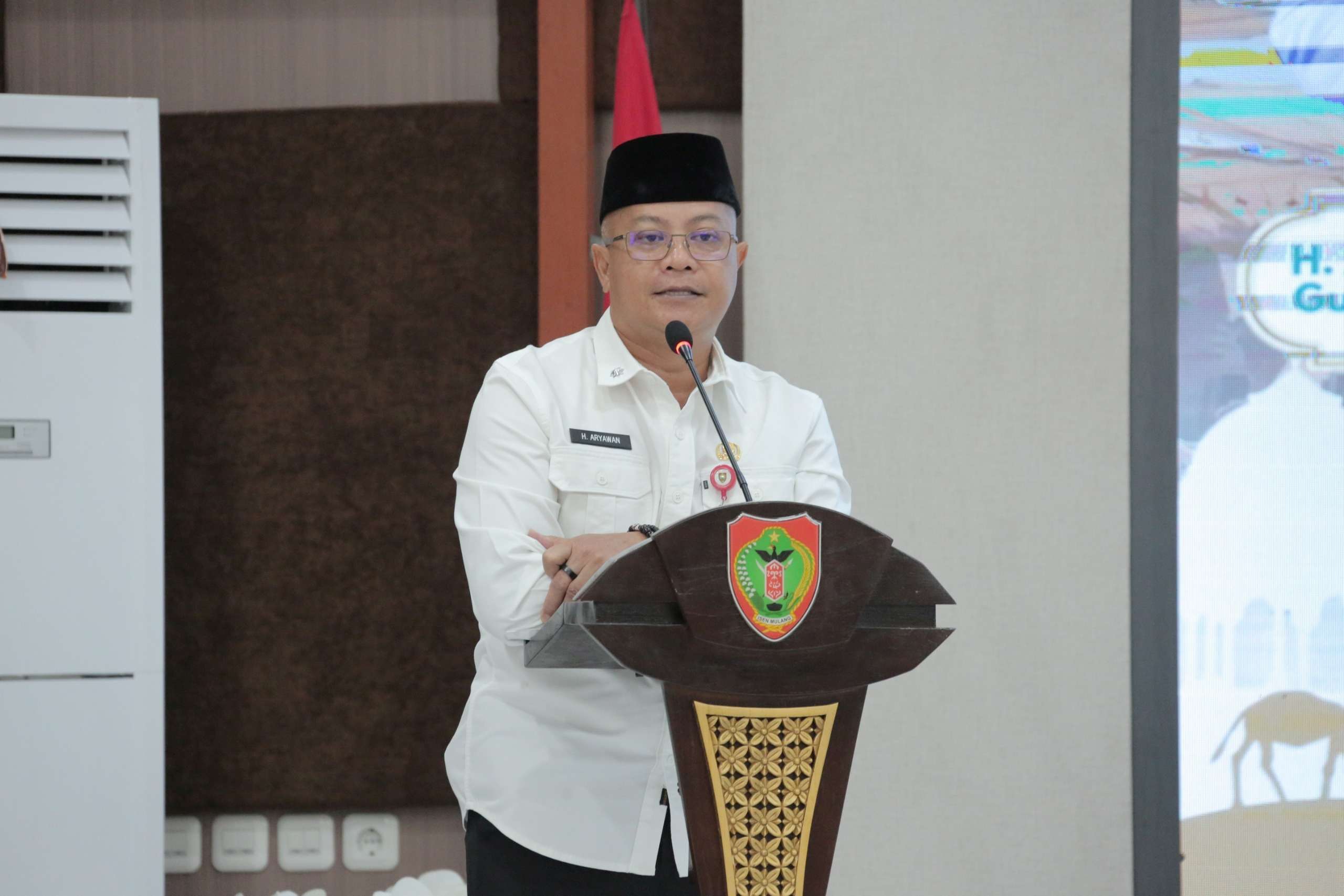 Kukuhkan Tali Persaudaraan, Keluarga Besar Dinas PMD Prov. Kalteng Gelar Halalbihalal