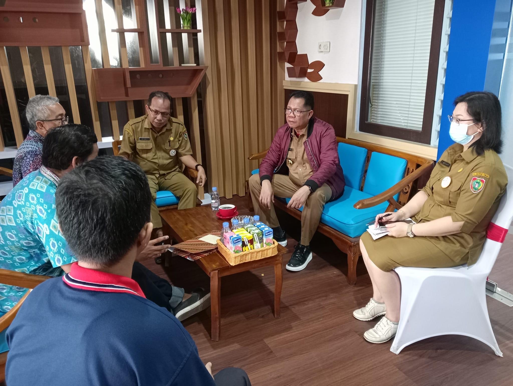 Dislutkan dan Yayasan Borneo Institute Kompak Kembangkan Kawasan Konservasi Perikanan Darat di Kalteng