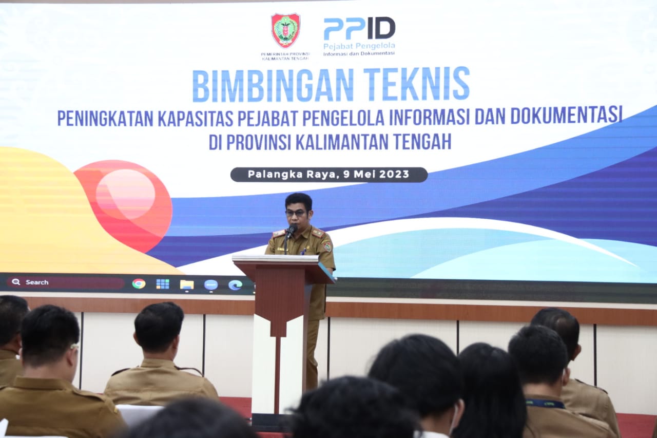 Asisten Adum Sri Suwanto Buka Bimtek PPID Provinsi Kalteng Tahun 2023