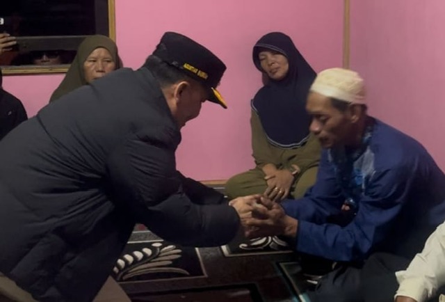 Gubernur Agustiar Sabran Melayat ke Rumah Rumah Duka Korban Kecelakaan