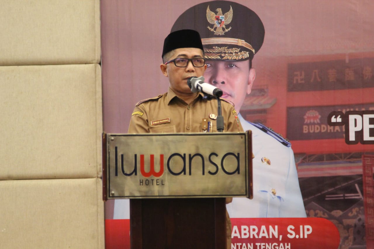 Mewakili Sekda Prov. Kalteng, Plt. Kepala Biro Kesra Setda Prov. Kalteng Buka Sosialisasi Kelembagaan Bina Spiritual Tahun 2024