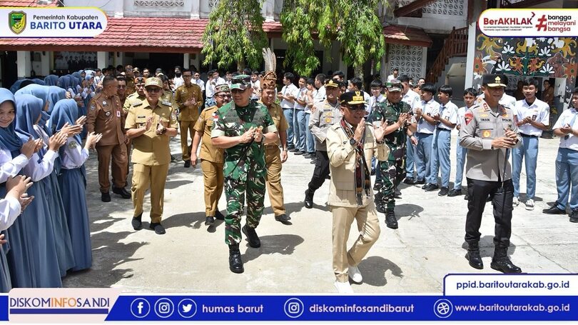 Pj. Barito Utara Dampingi Gubernur Kalimantan Tengah Kunjungi SMAN 1 Muara Teweh