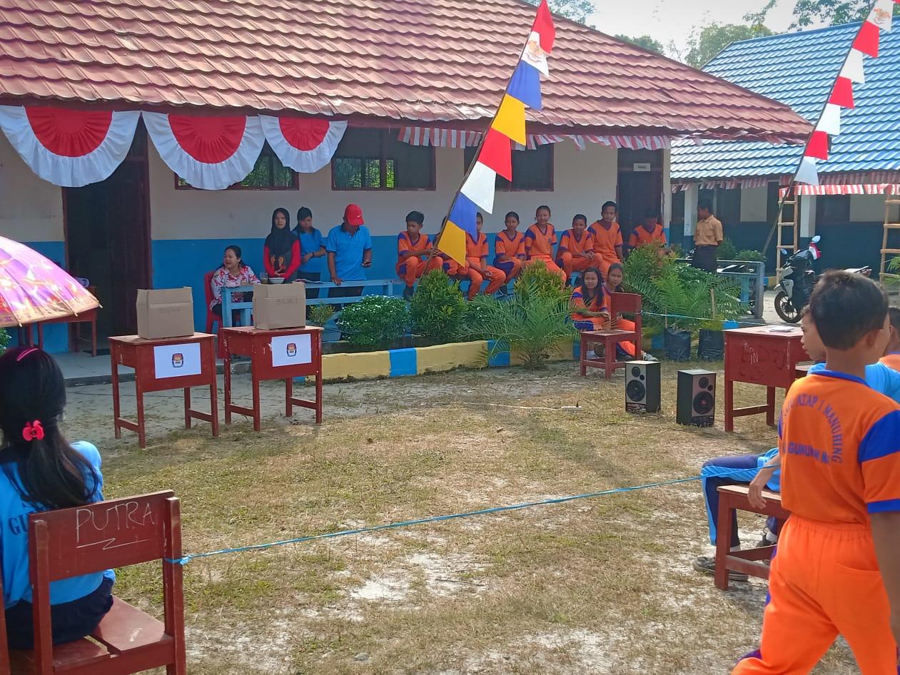 SMPN Satu Atap 1 Manuhing Gelar Pemilihan Ketua OSIS Seperti Pemilu Sungguhan