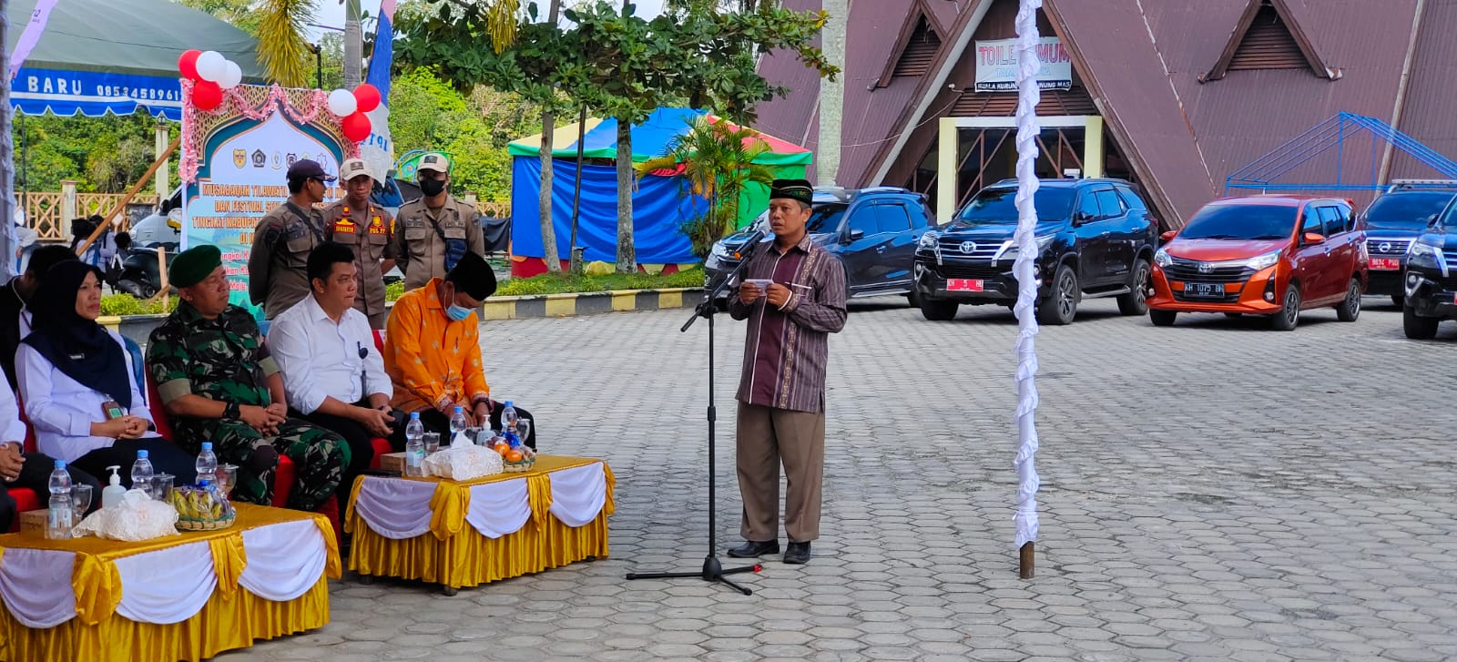Wakil Bupati Gunung Mas Lepas Pawai Taaruf Musabaqah Tilawatil Quran (MTQ) ke-16