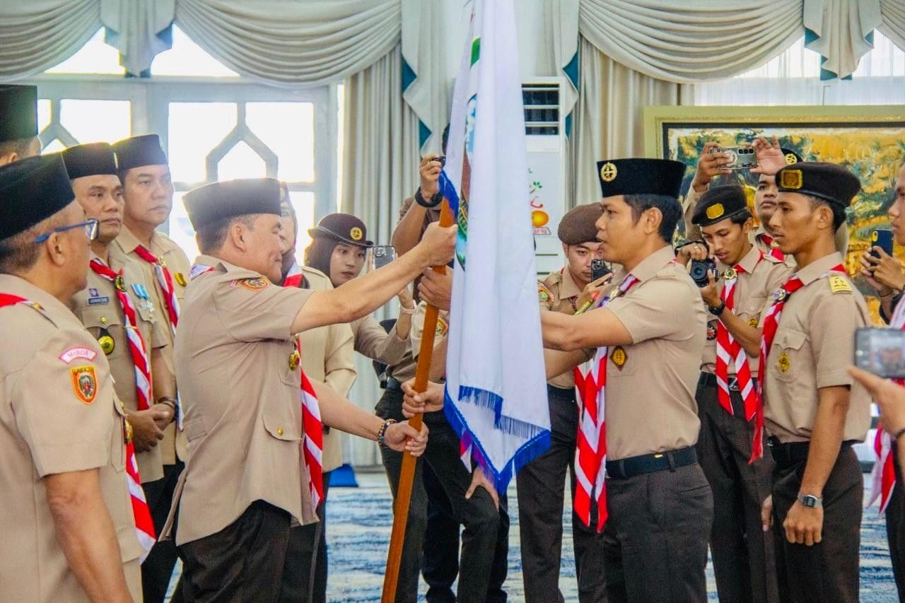 Gubernur Kalteng Lepas Kontingen Jamnas XII 2026, Tekankan Karakter dan Nama Baik Bumi Tambun Bungai   