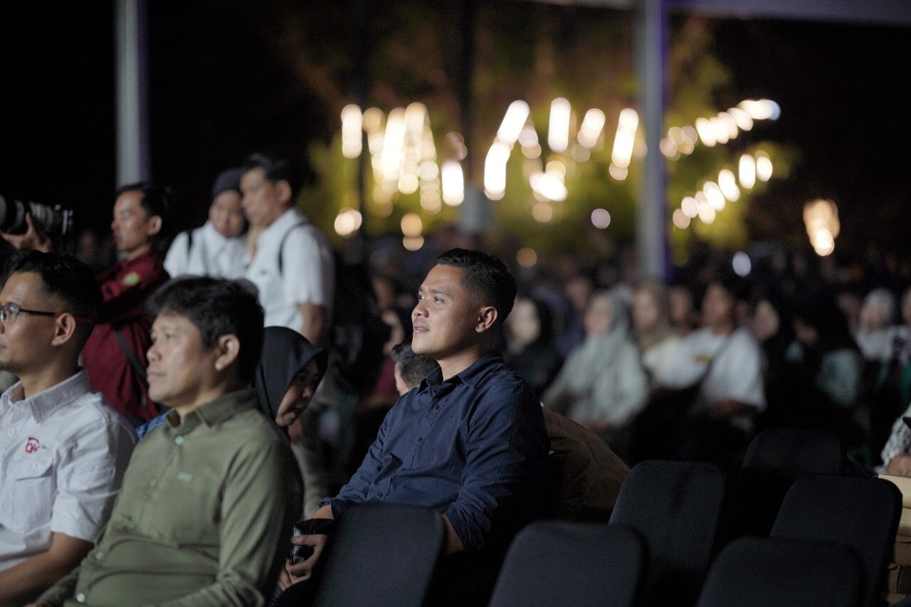 Ribuan Warga Meriahkan Tour Konser Isen Mulang 2024 di Sampit, Gubernur Kalteng Tegaskan Pembangunan Berkelanjutan
