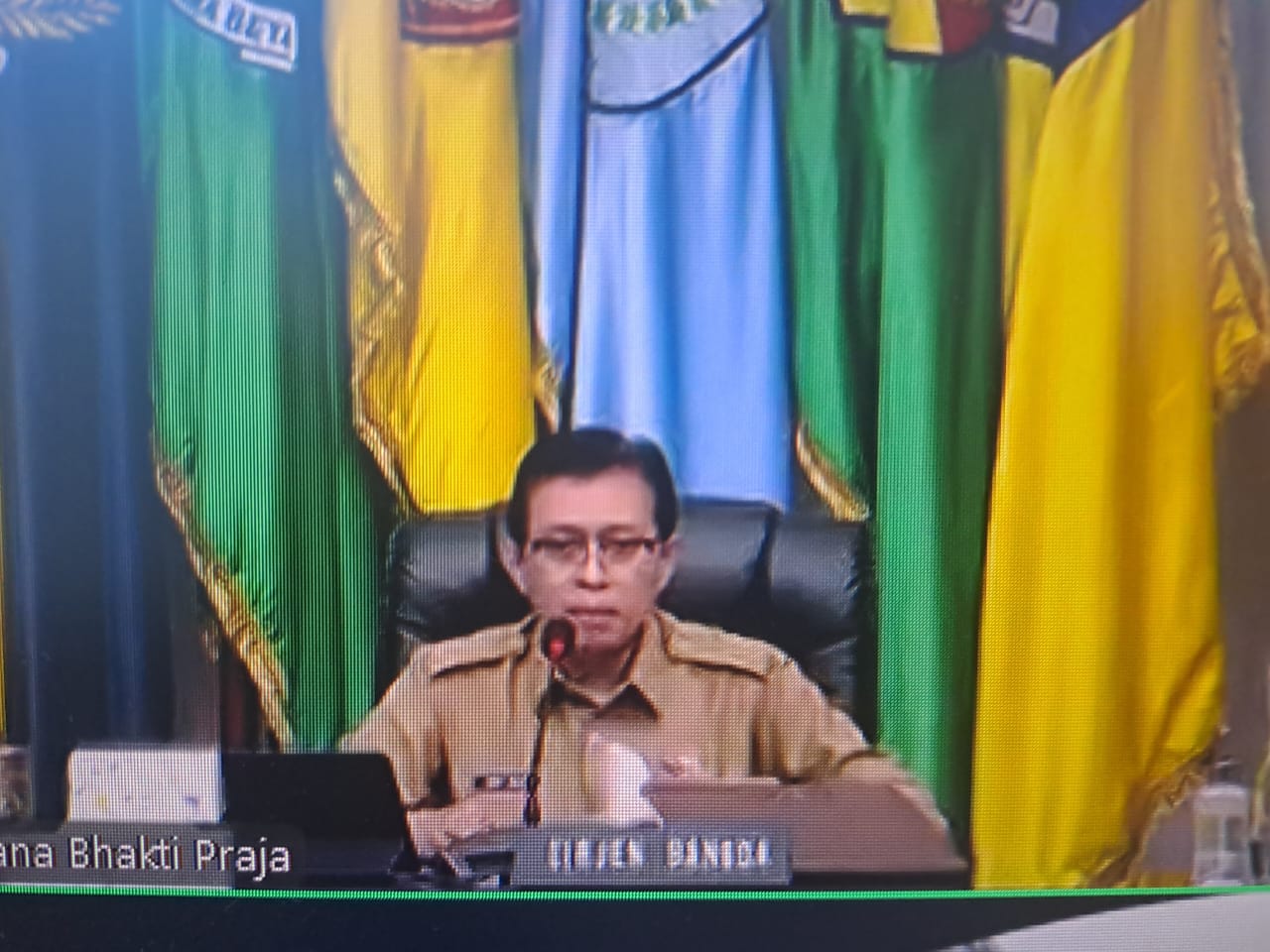 Asisten Ekbang Sri Widanarni Ikuti Rakor Pengendalian Inflasi Daerah Minggu Pertama September Secara Virtual