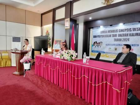 Dispursip Kalteng Tingkatkan Literasi Kearifan Lokal Melalui Lomba Menulis Sinopsis dan Pertunjukan Tarian Daerah Kalimantan Tengah