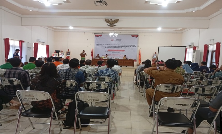 Bawaslu Barsel Gelar Penguatan Kelembagaan Pengawas Pemilu Bersama Mitra Kerja