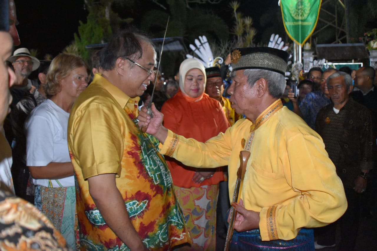 Peserta Yacht Rally Ikuti Acara Puncak Welcoming Sail To Indonesia Di Istana Kuning Pangkalan Bun 