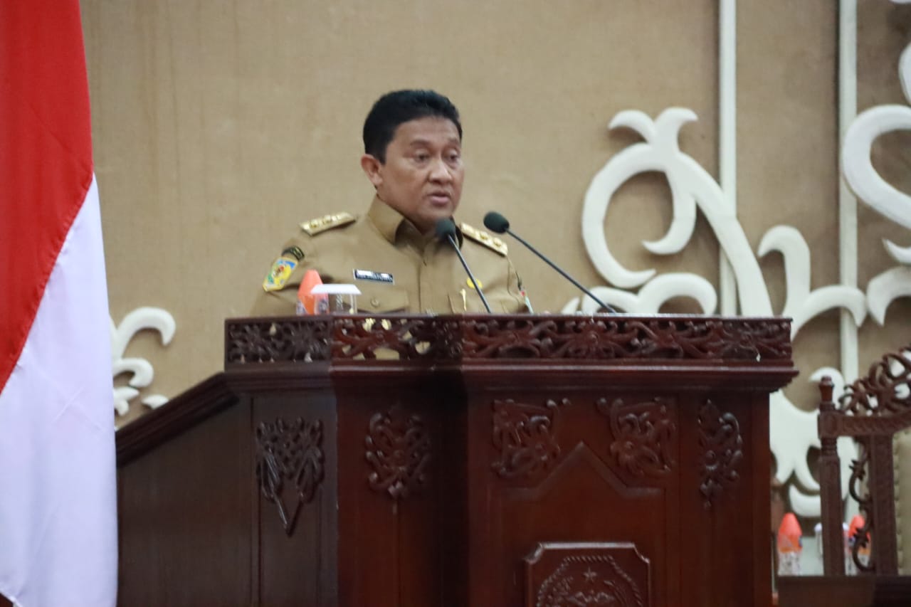 Wagub dan Ketua DPRD Tandatangani Persetujuan Bersama Raperda Provinsi Kalteng tentang Pengelolaan Keuangan Daerah