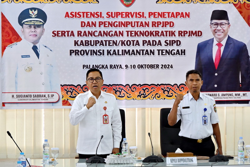 Kepala Bappedalitbang Prov. Kalteng Buka Asistensi, Supervisi Penetapan dan Penginputan RPJPD serta Rancangan Teknokratik RPJMD Kabupaten/Kota pada SIPD