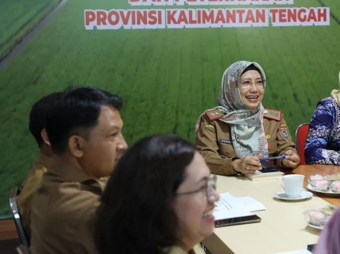 Kepala Dinas TPHP Prov. Kalteng Terima Tim Kajian RTR dan RMP dari IPB 