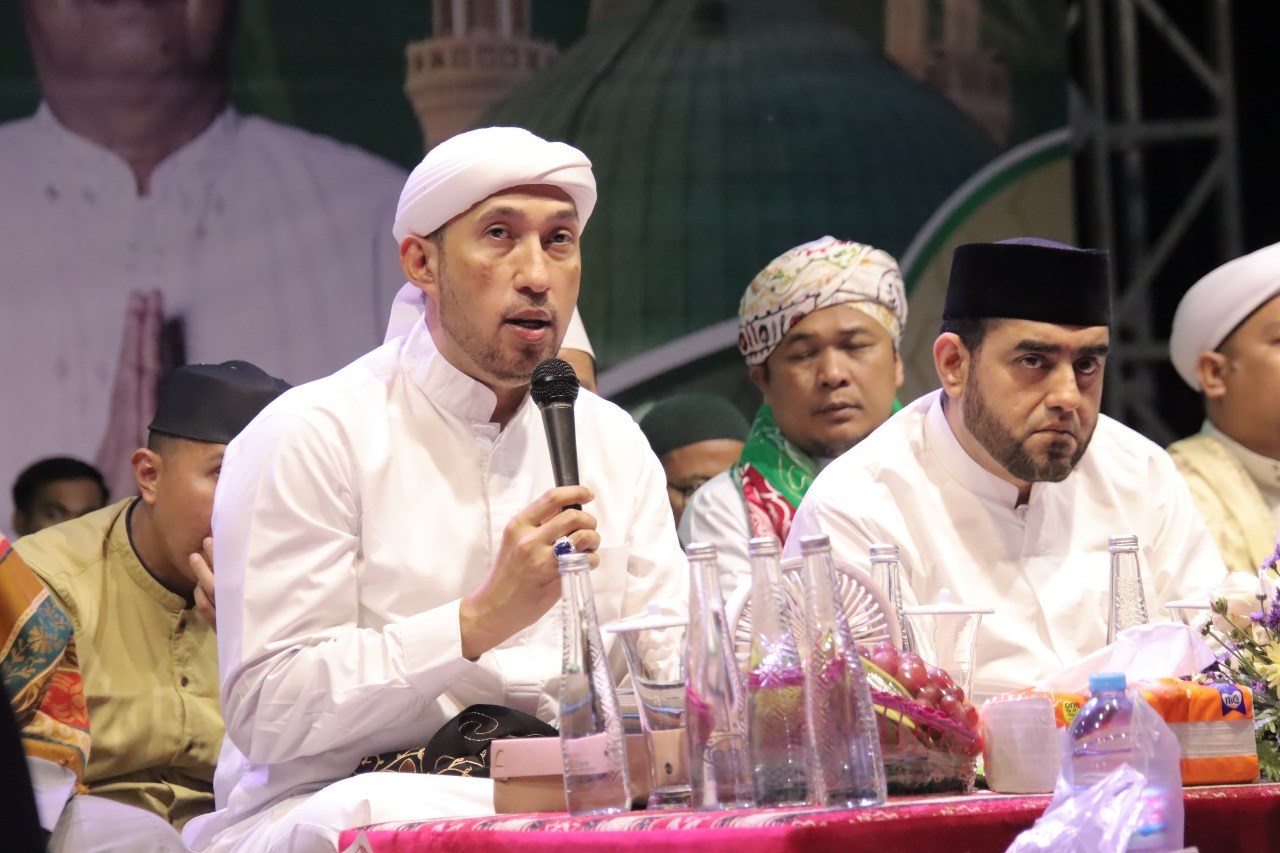 Hadiri Kalteng Bersholawat di Kab. Seruyan, Kadis PMD Harapkan Dapat Memupuk Solidaritas dan Mempererat Tali Silaturahmi Masyarakat