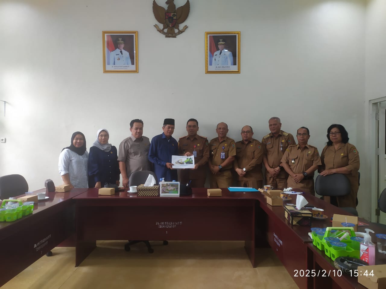 Terima Kunjungan Komisi I DPRD Prov. Kalteng, Kadisbun Sampaikan Subsektor Perkebunan Berkontribusi Besar terhadap PDRB Kalteng