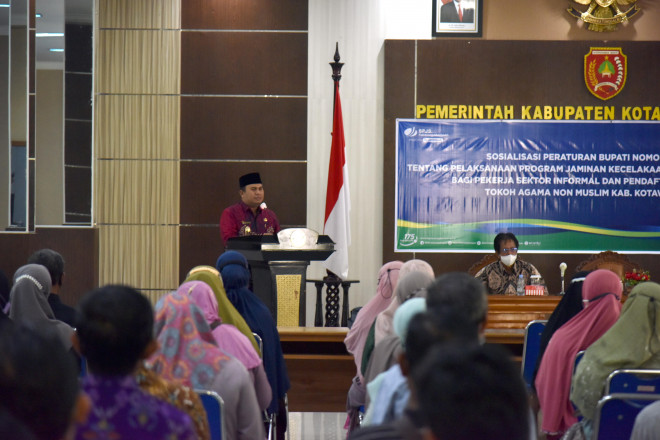 Pembangunan di bidang Keagamaan, Pemkab Kobar Teruskan Program Insentif Bagi Guru Ngaji dan Tokoh Agama