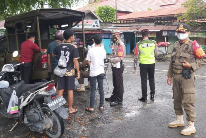 Tingkatkan Kedisiplinan Masyarakat, Tim Satgas Covid-19 Kabupaten Kobar Kembali Gelar Operasi Yustisi Penegakan Prokes