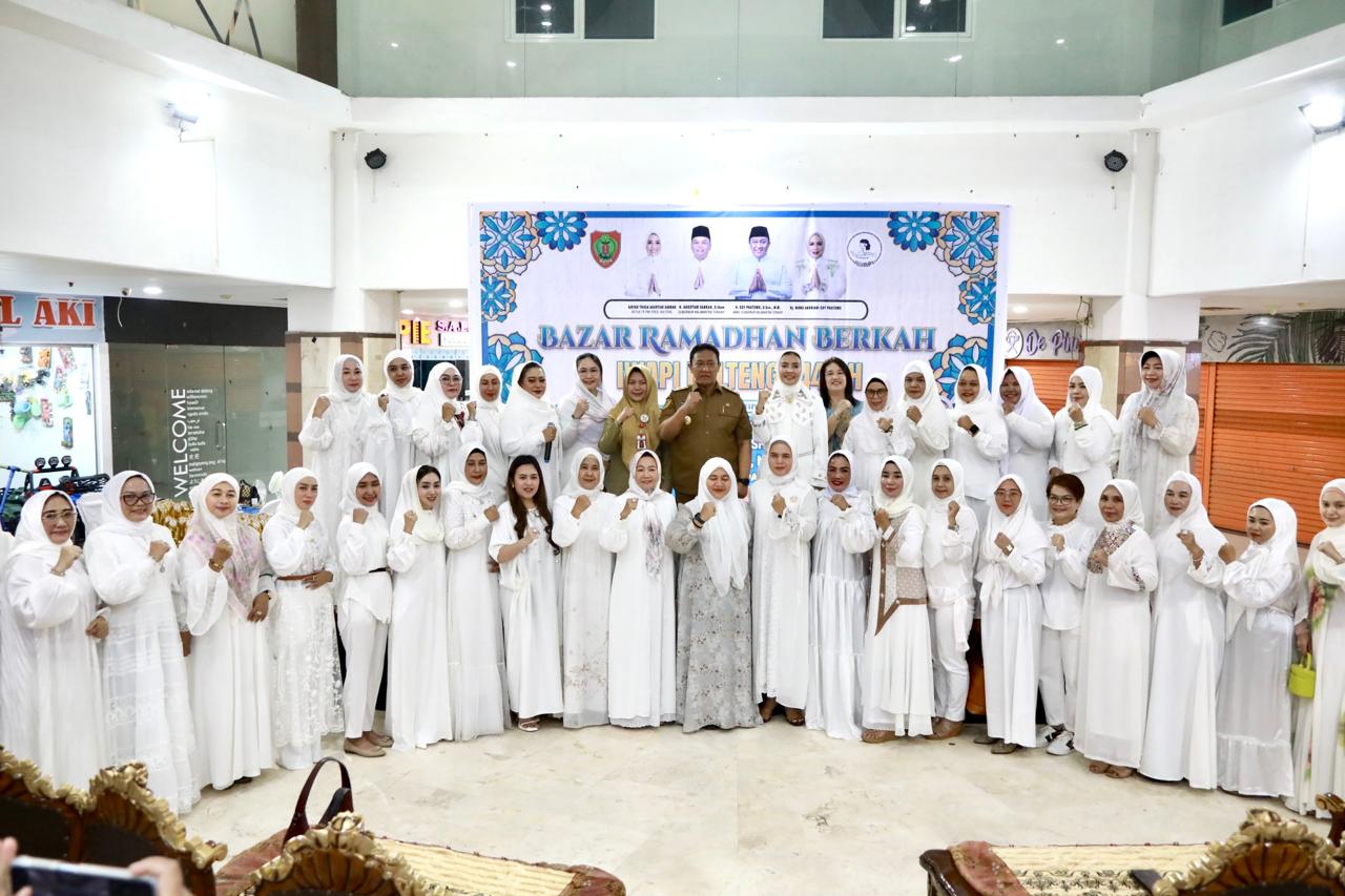 Wagub Edy Pratowo Buka Bazzar Ramadan 1446 H DPD IWAPI Kalteng