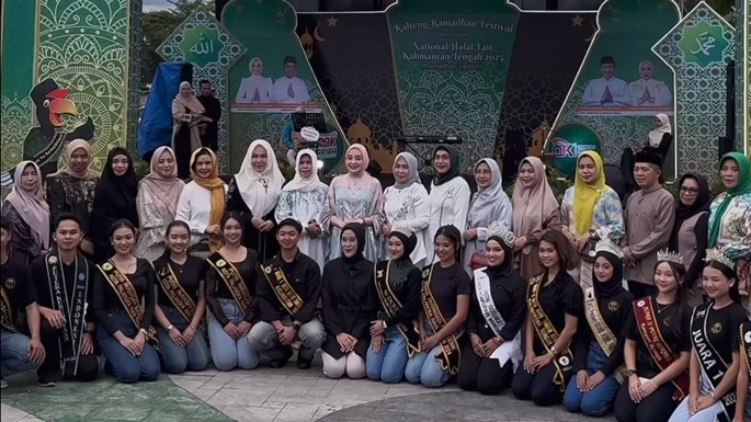 Kepala BPSDM Prov. Kalteng Turut Mendampingi Ketua TP-PKK dalam Aksi Berbagi 1.000 Takjil
