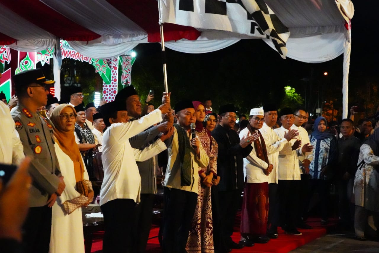 Gubernur Kalteng Lepas Pawai Takbiran Berkah Menyambut Hari Raya Idulfitri 1445 Hijriah