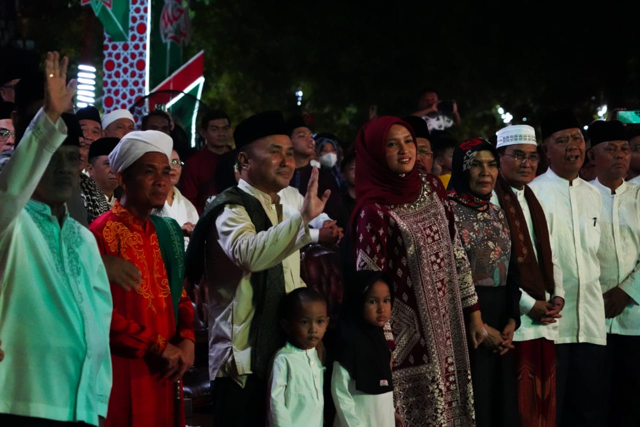 Gubernur Kalteng Lepas Pawai Takbiran Berkah Menyambut Hari Raya Idulfitri 1445 Hijriah