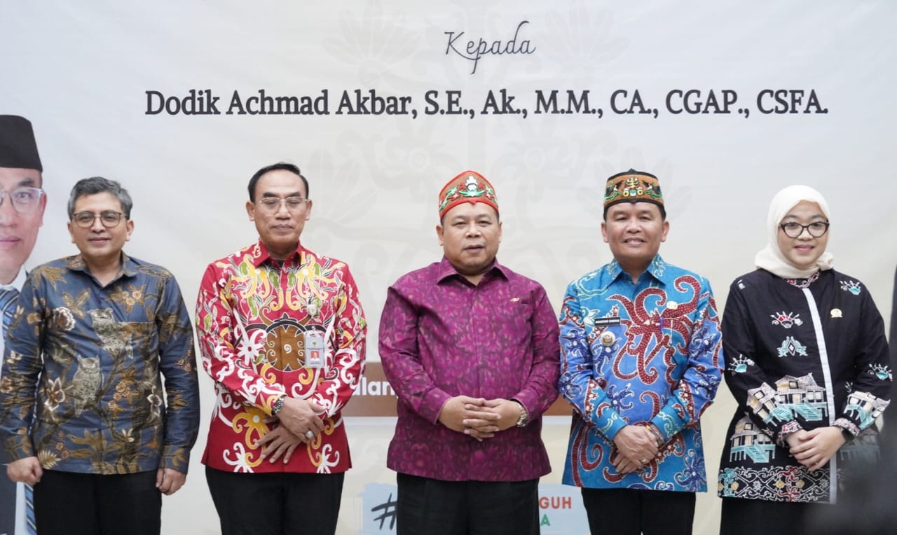 Wagub Edy Pratowo Hadiri Serah Terima Jabatan Kepala BPK Perwakilan Kalteng