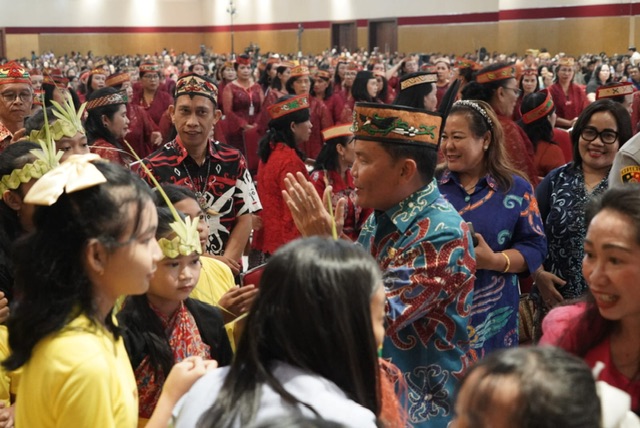 Hadiri Puncak Perayaan HUT Ke-186 Gereja Kalimantan Evangelis, Gubernur Agustiar Sabran Ajak Rawat Keharmonisan, Ketentraman dan Kedamaian 