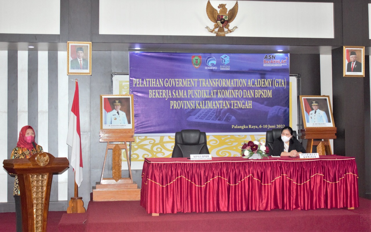 Kepala BPSDM Prov. Kalteng Resmi Tutup Pelatihan Keterampilan Digital Government Transformation Academy 